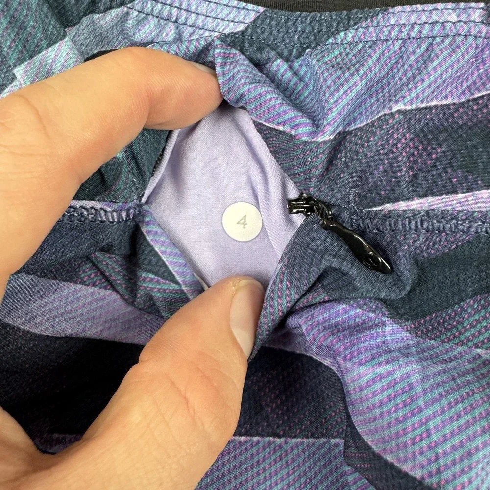 Lululemon Drop It Low Shorts Womens 4 Purple Geometric Mid Rise Athletic Running
